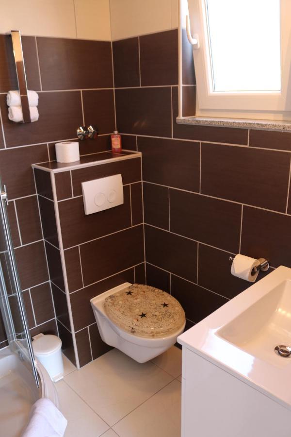 Apartment Matic Vrsi Eksteriør billede